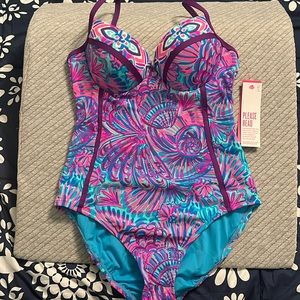 Lilly Pulitzer one piece swim suit in a size 6. NWT